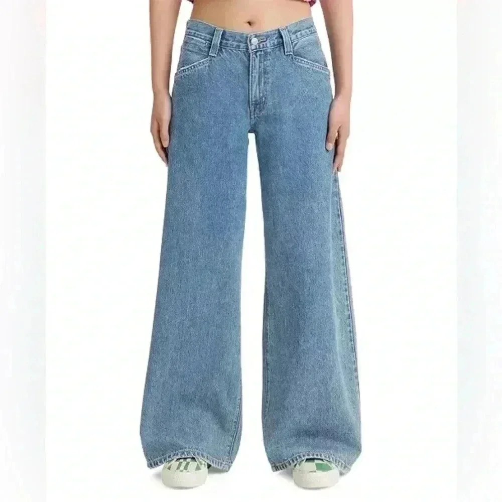 NWT LEVIS 94” DADDY WIDE LEG JEANS SIZE 28